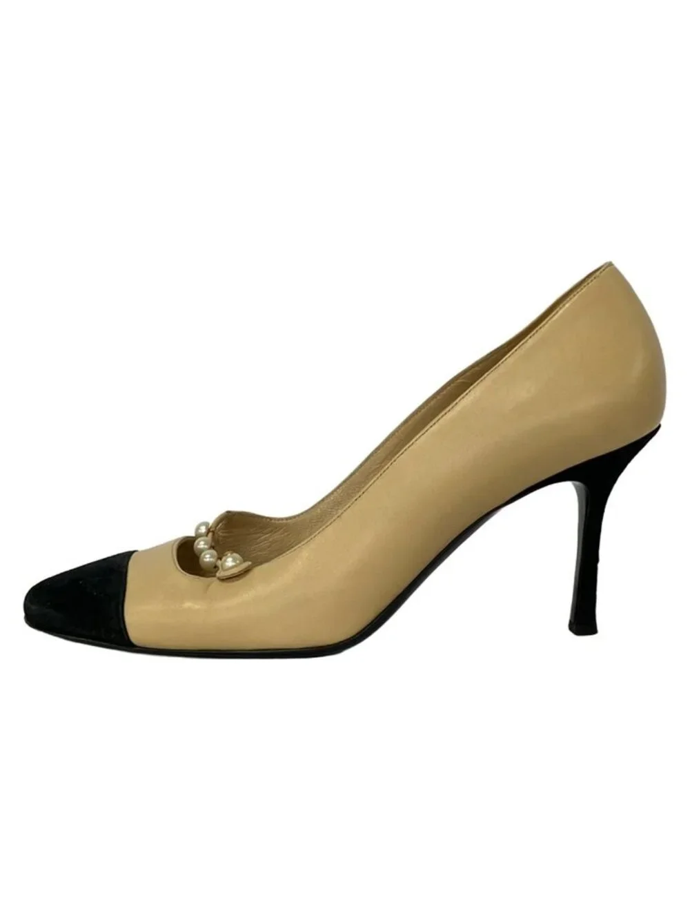Chanel Pumps 37 C Beige Black Pearl Leather Heel